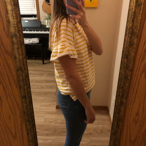 Old Navy yellow and white short sleeve - Picture 2 of 4